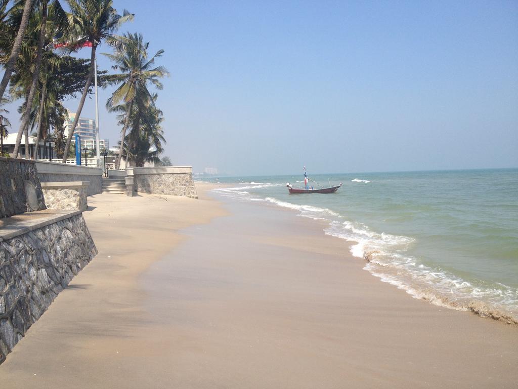 Hotel Baan Lom Talay Hua Hin Exterior foto